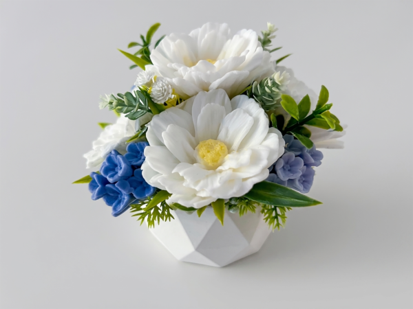 Blumenstrauß in Weiß und Flieder – Bild 2